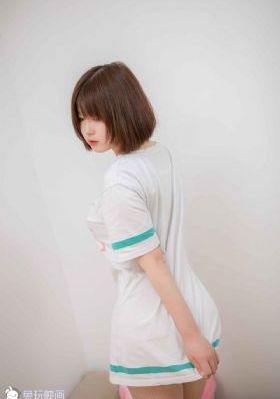 五月香蕉網-手機看片免費觀看字幕