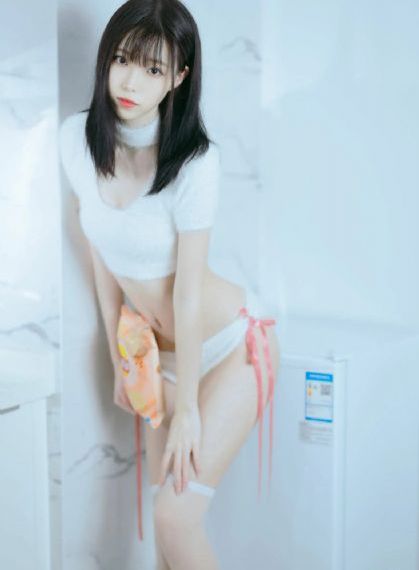 二次元人物去掉所有服裝后的照片-影音資源日韓免費(fèi)觀看
