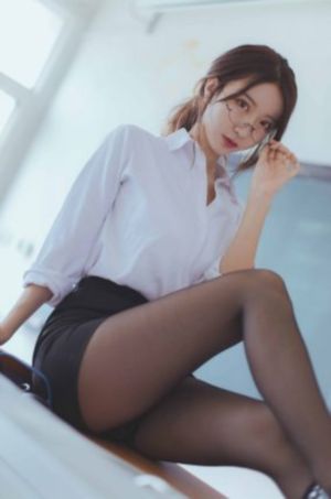 嬌妻被鄰居灌滿精h雨柔-自制電影在線看